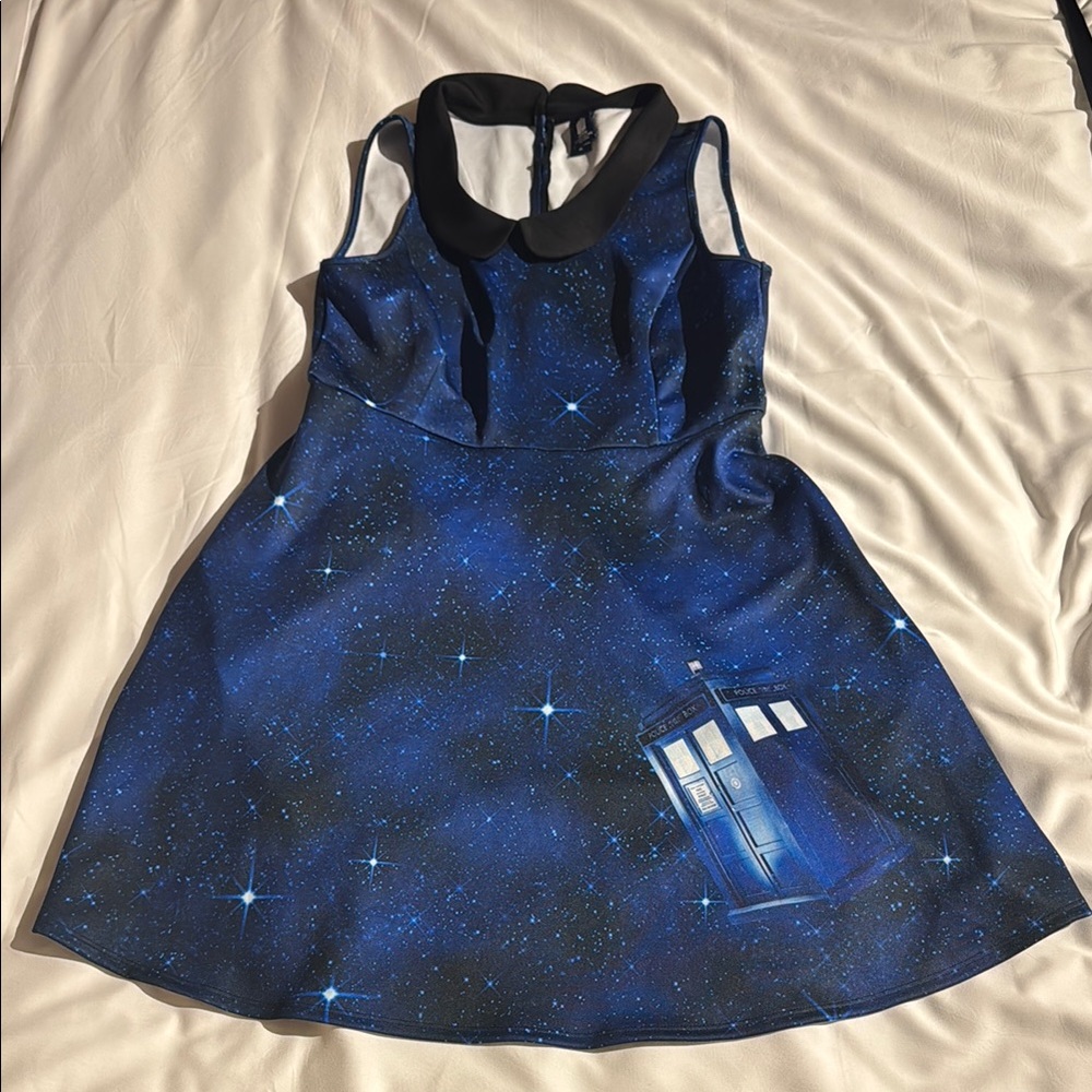 BBC Exclusive Hot Topic Galaxy Dress with TARDIS Design XL